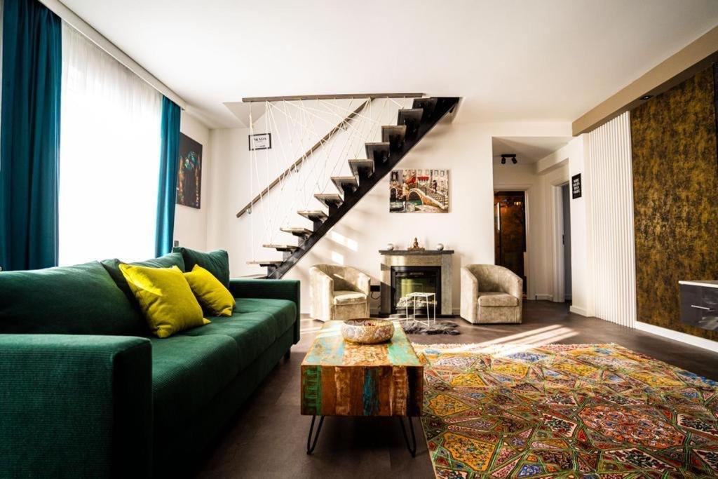 N & G Apartments Risnov Bagian luar foto